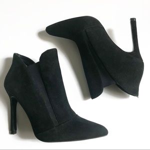 Zara Woman ankle boots in black vegan suede